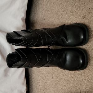 Biker boots